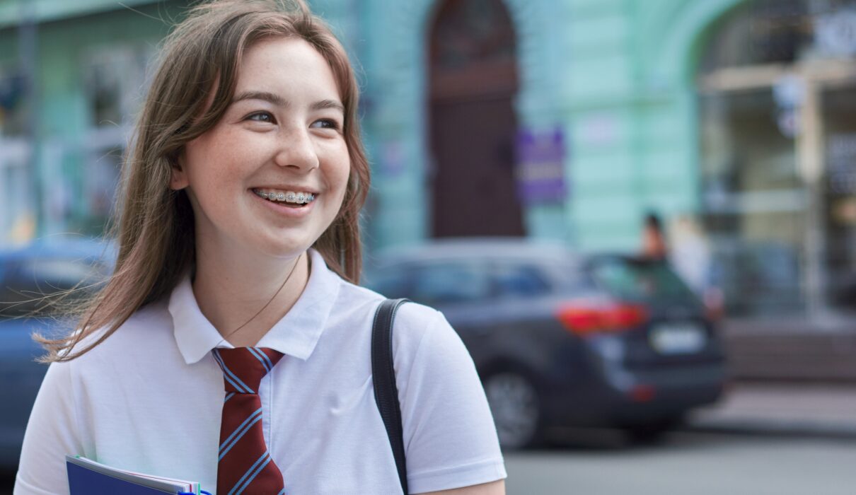 Invisalign | metal braces | transparent braces | orthodontics for teens