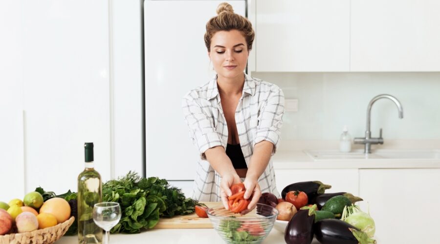 weight management dietitian | nutritionist in Melbourne | telehealth dietitian | women's health | food and hormones