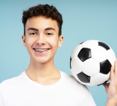 kids braces in Melbourne | orthodontics for children | transparent braces | protecting braces with mouthguards