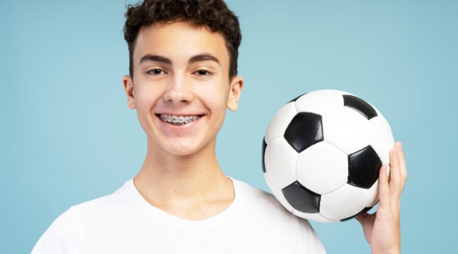 kids braces in Melbourne | orthodontics for children | transparent braces | protecting braces with mouthguards