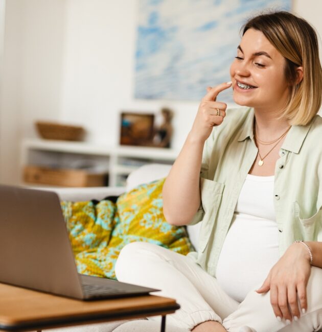 Orthodontic Treatment & Pregnancy | A Safety & Timing Guide for Expecting Mums | Orthodontics for Adults while Pregnant | Metal Braces & Clear Aligners in Melbourne