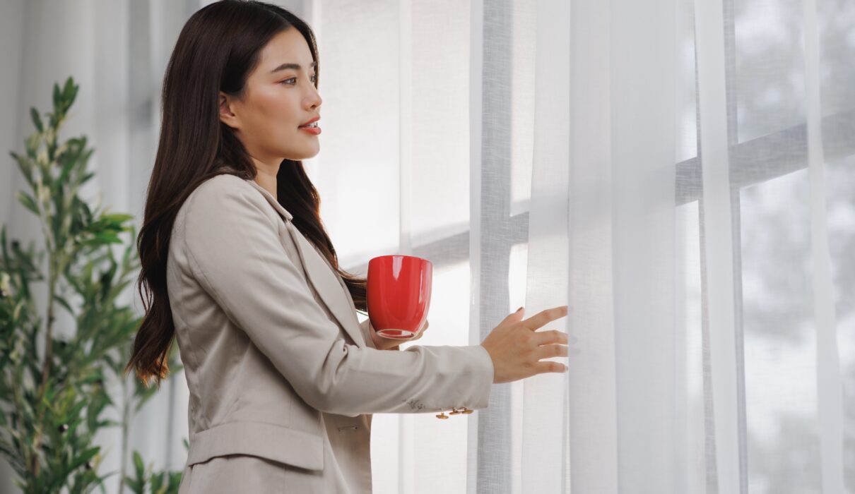 How To Measure & Design Sheer Curtains | Tips On Fabrics, Drape, Styling & More | Buy Custom Sheer Curtains in Melbourne | Installing Made to Measure Curtains using a Free Curtain Visualiser