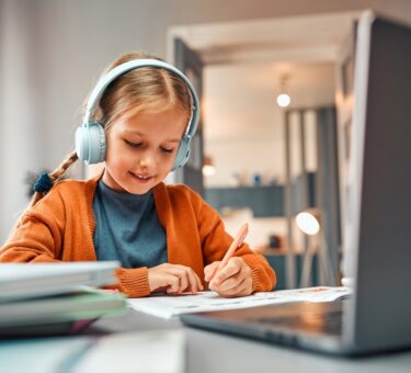 Headphones & Hearing Safety Guide For Children | Protect Your Child's Hearing | Hearing Test for Kids & Professional Ear Wax Removal | Audiologist in Melbourne | Footscray & Richmond