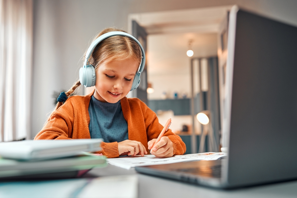 Headphones & Hearing Safety Guide For Children | Protect Your Child's Hearing | Hearing Test for Kids & Professional Ear Wax Removal | Audiologist in Melbourne | Footscray & Richmond