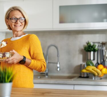 Food That Helps Hot Flashes | Hormone Support | Menopause Meal Plan Support | Online Nutritionist & Registered Dietitian in Australia