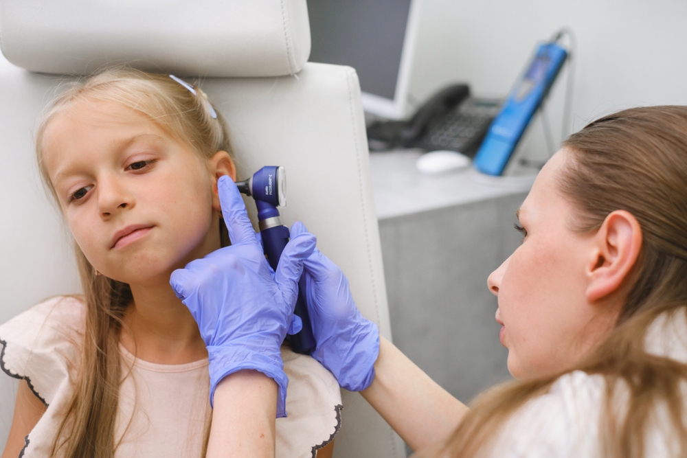 Hearing Loss Signs In Kids | Toddler & Child’s Hearing Test | Melbourne Clinical Audiologist | When to Book Microsuction Ear Wax Removal for Children