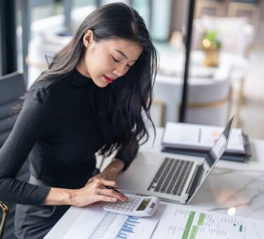 Currency Hedging for Australian Investors | 2026 | Global Equities | Independent Financial Advisors Melbourne | Investment Portfolio Management & Taxation Advice