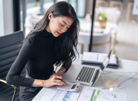 Currency Hedging for Australian Investors | 2026 | Global Equities | Independent Financial Advisors Melbourne | Investment Portfolio Management & Taxation Advice