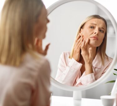 Best Skincare Products For Acne & Ageing Skin | Retinol, Vitamin C For Dull Skin | Using Retinol Without Irritation & Breakouts | Active Ingredients & Routines